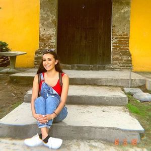 Meet your Posher, Celeste